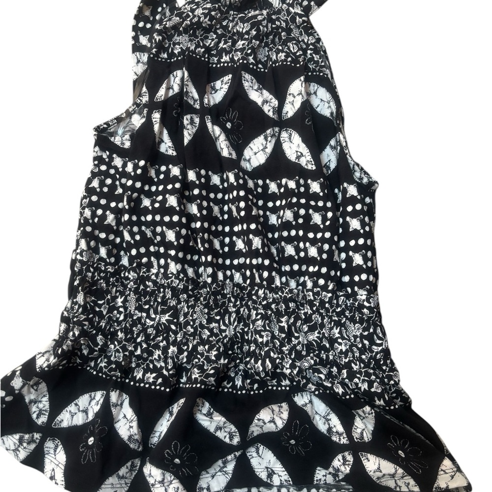 INC Size Large Black and White Halter Top WORN 1x